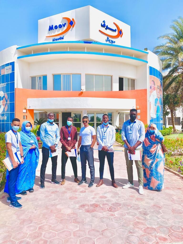 Étudiants de Sup'Management en visite chez Moov Mauritel