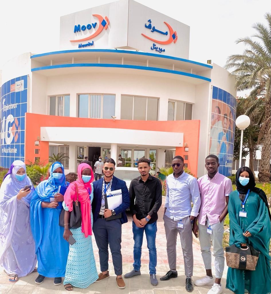 Étudiants de Sup'Management en visite chez Moov Mauritel